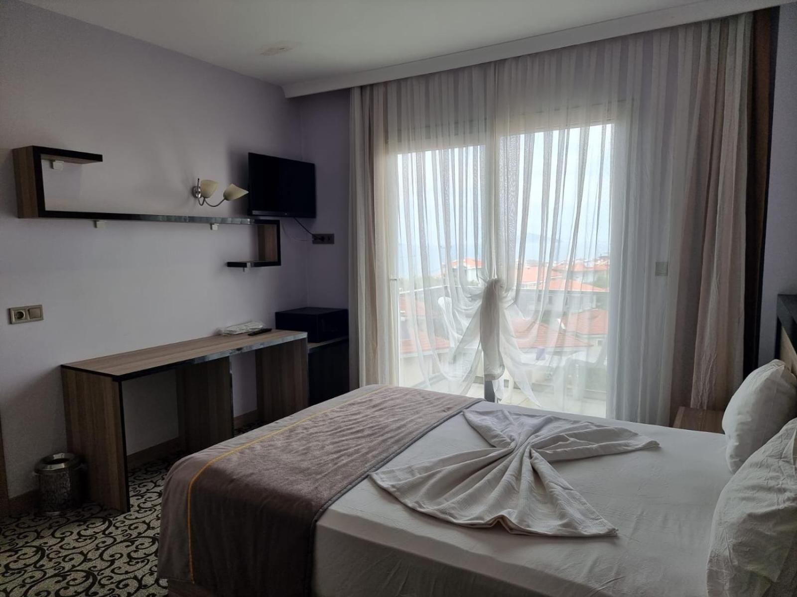 Elisa Hotel Аявали Екстериор снимка