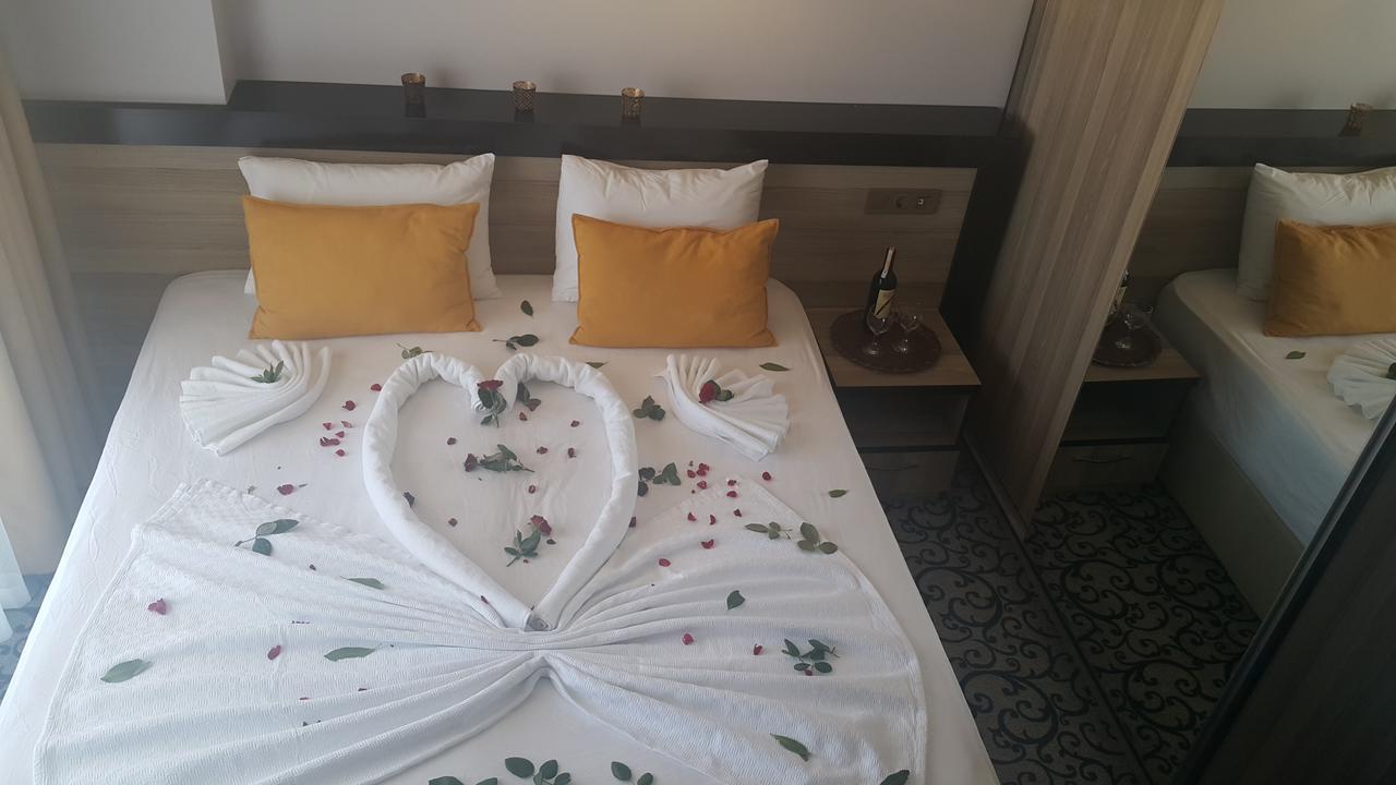 Elisa Hotel Аявали Екстериор снимка